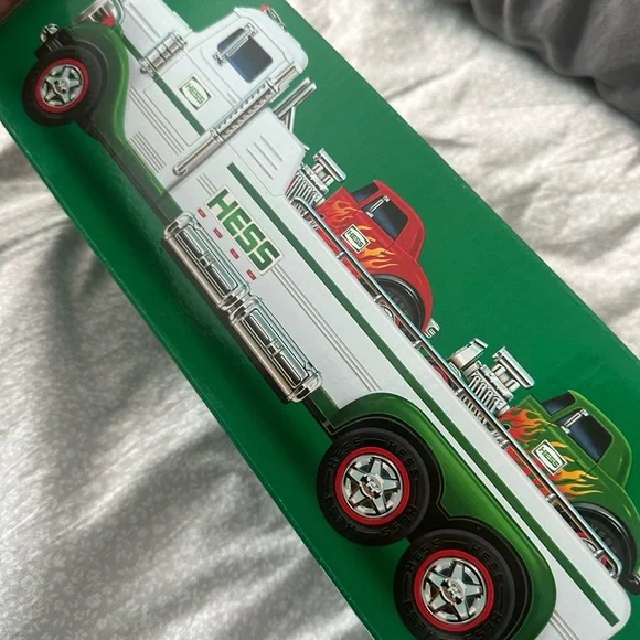 3-IN- 1 HESS FLATBED TRUCK WITH HOT RODS - Picture 7 of 7